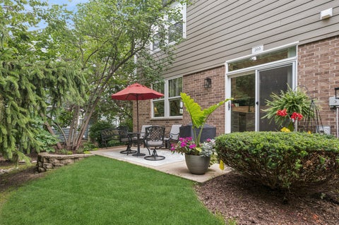 Tiny photo for 203 Tanglewood Drive, Glen Ellyn, IL 60137 (MLS # 12749063)