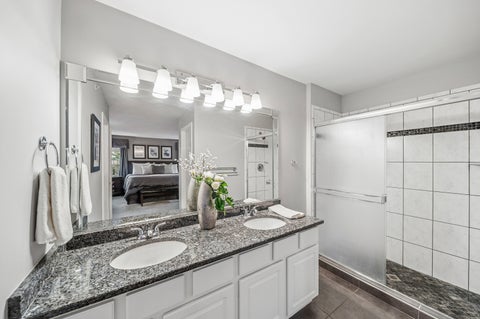 Tiny photo for 203 Tanglewood Drive, Glen Ellyn, IL 60137 (MLS # 12749063)