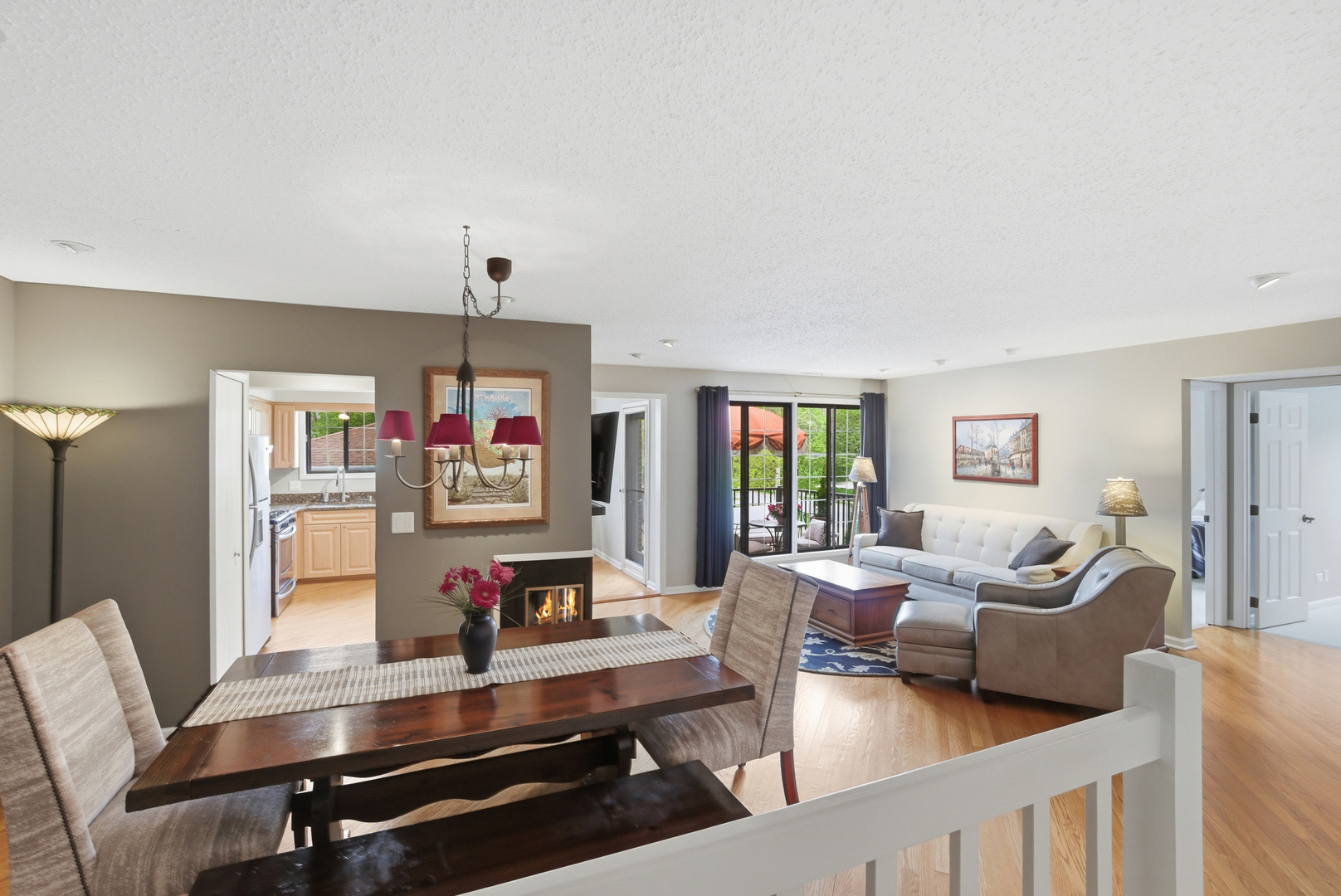385 Duane Street 304