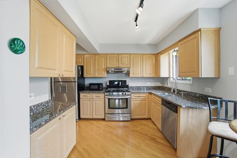 Tiny photo for 385 Duane Street #304, Glen Ellyn, IL 60137 (MLS # 12627322)