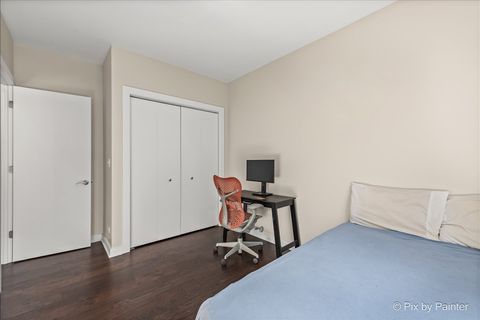 Tiny photo for 1448 W Roscoe Street #1E, Chicago, IL 60657 (MLS # 12582038)