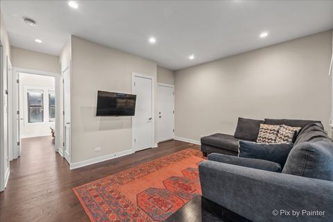 Tiny photo for 1448 W Roscoe Street #1E, Chicago, IL 60657 (MLS # 12582038)