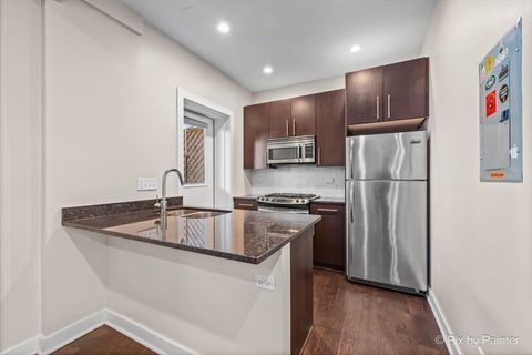 Tiny photo for 1448 W Roscoe Street #1E, Chicago, IL 60657 (MLS # 12582038)