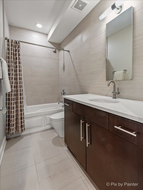 Tiny photo for 1448 W Roscoe Street #1E, Chicago, IL 60657 (MLS # 12582038)