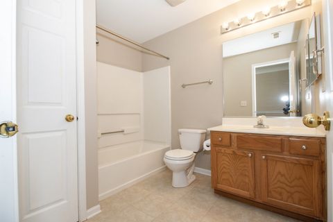 Tiny photo for 1409 Doolittle Lane #1409, Grayslake, IL 60030 (MLS # 12554377)