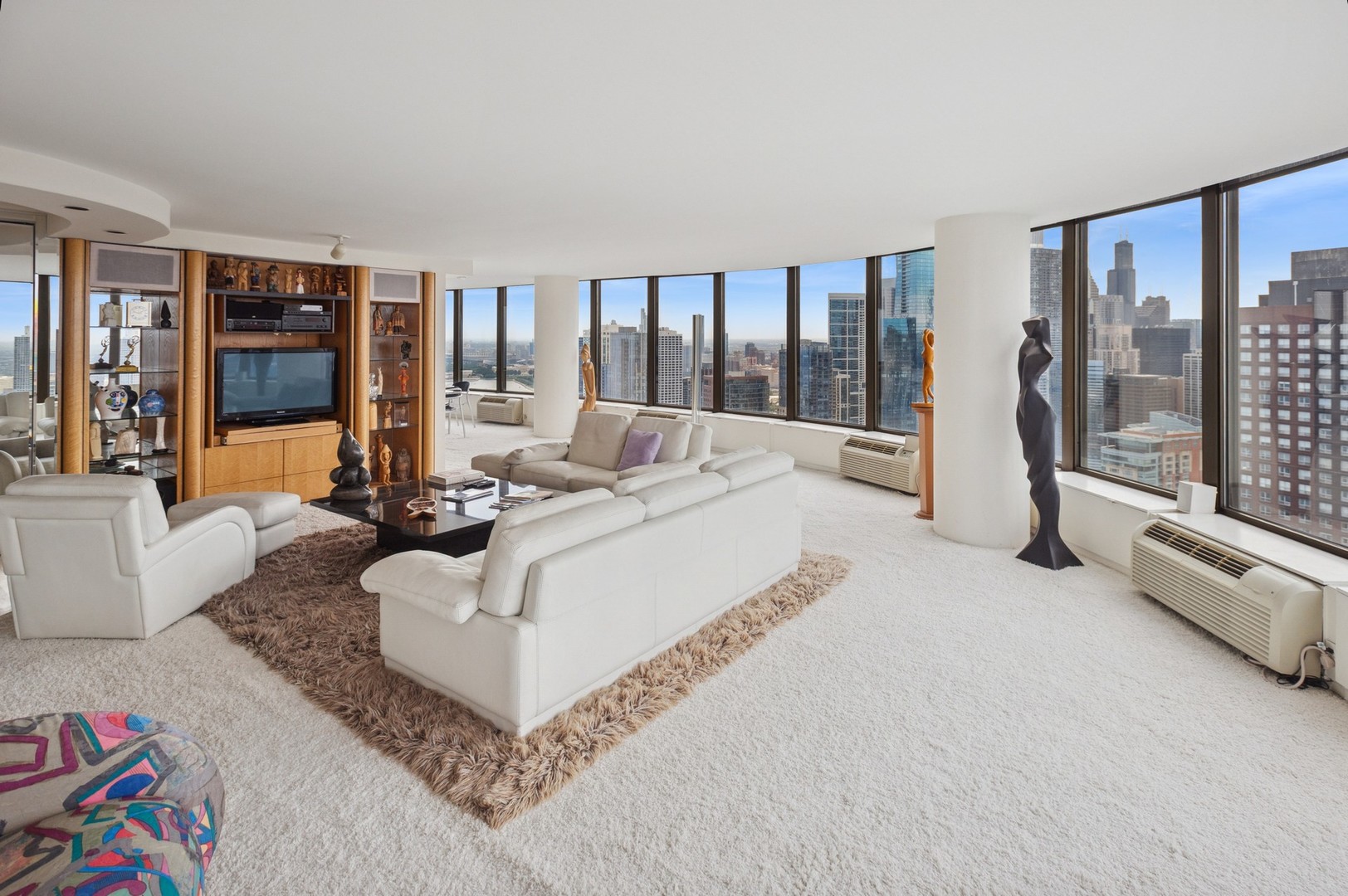 505 N Lake Shore Drive 5910-5911