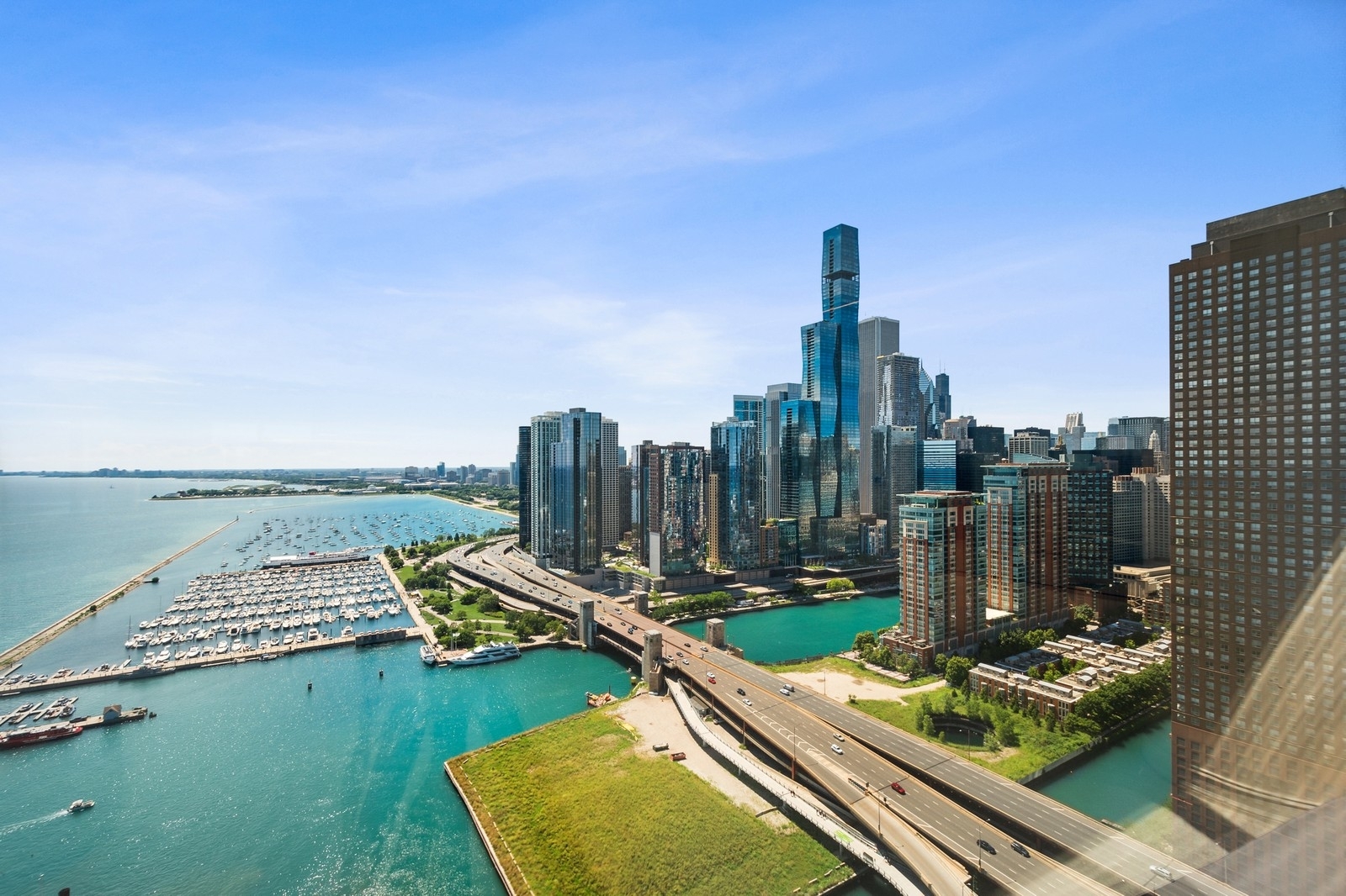 Chicago, Illinois 60611, United States, 4 Bedrooms Bedrooms, ,4 BathroomsBathrooms,Residential,Active,166044