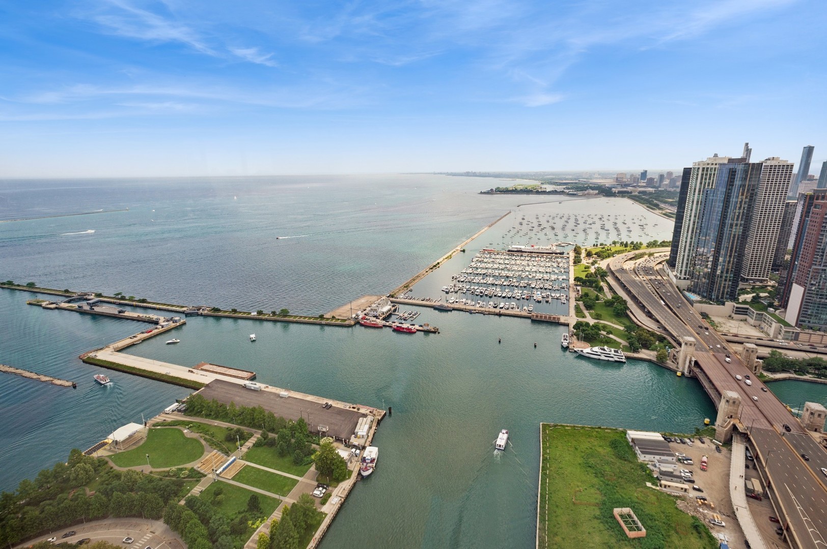 Chicago, Illinois 60611, United States, 4 Bedrooms Bedrooms, ,4 BathroomsBathrooms,Residential,Active,166044