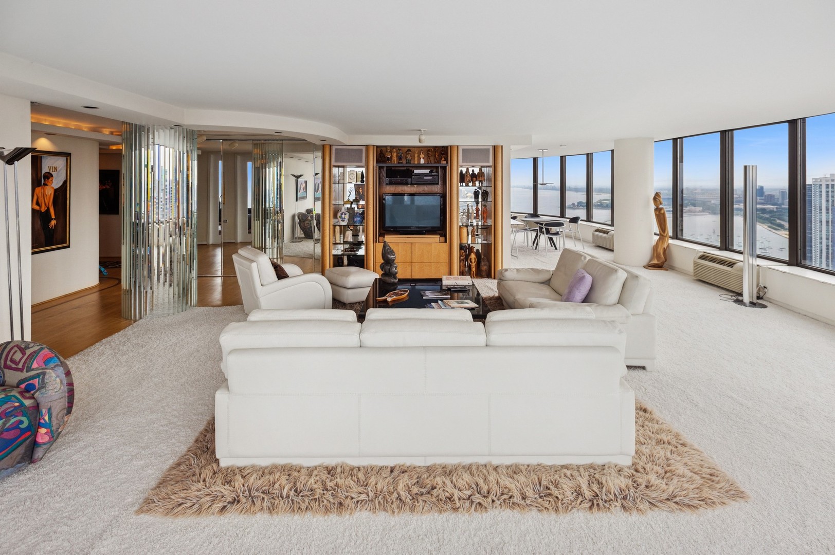 505 N Lake Shore Drive 5910-5911