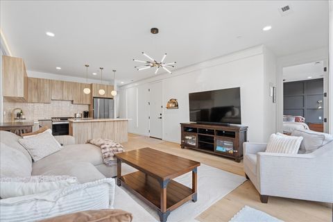 Tiny photo for 2611 W Haddon Avenue #2, Chicago, IL 60622 (MLS # 12611106)