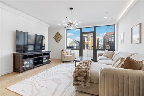 Tiny photo for 2611 W Haddon Avenue #2, Chicago, IL 60622 (MLS # 12611106)