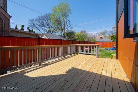 Tiny photo for 7100 N SIOUX Avenue, Chicago, IL 60646 (MLS # 12470314)