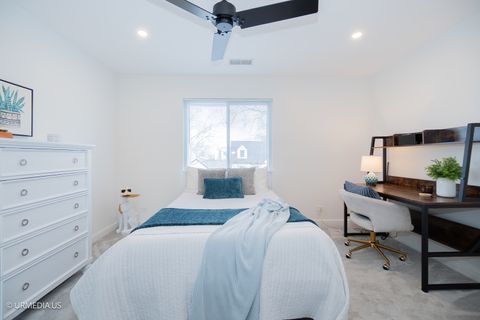 Tiny photo for 7100 N SIOUX Avenue, Chicago, IL 60646 (MLS # 12470314)