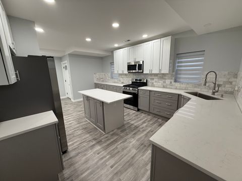 Tiny photo for 9727 Johanna Avenue, Franklin Park, IL 60131 (MLS # 12417702)