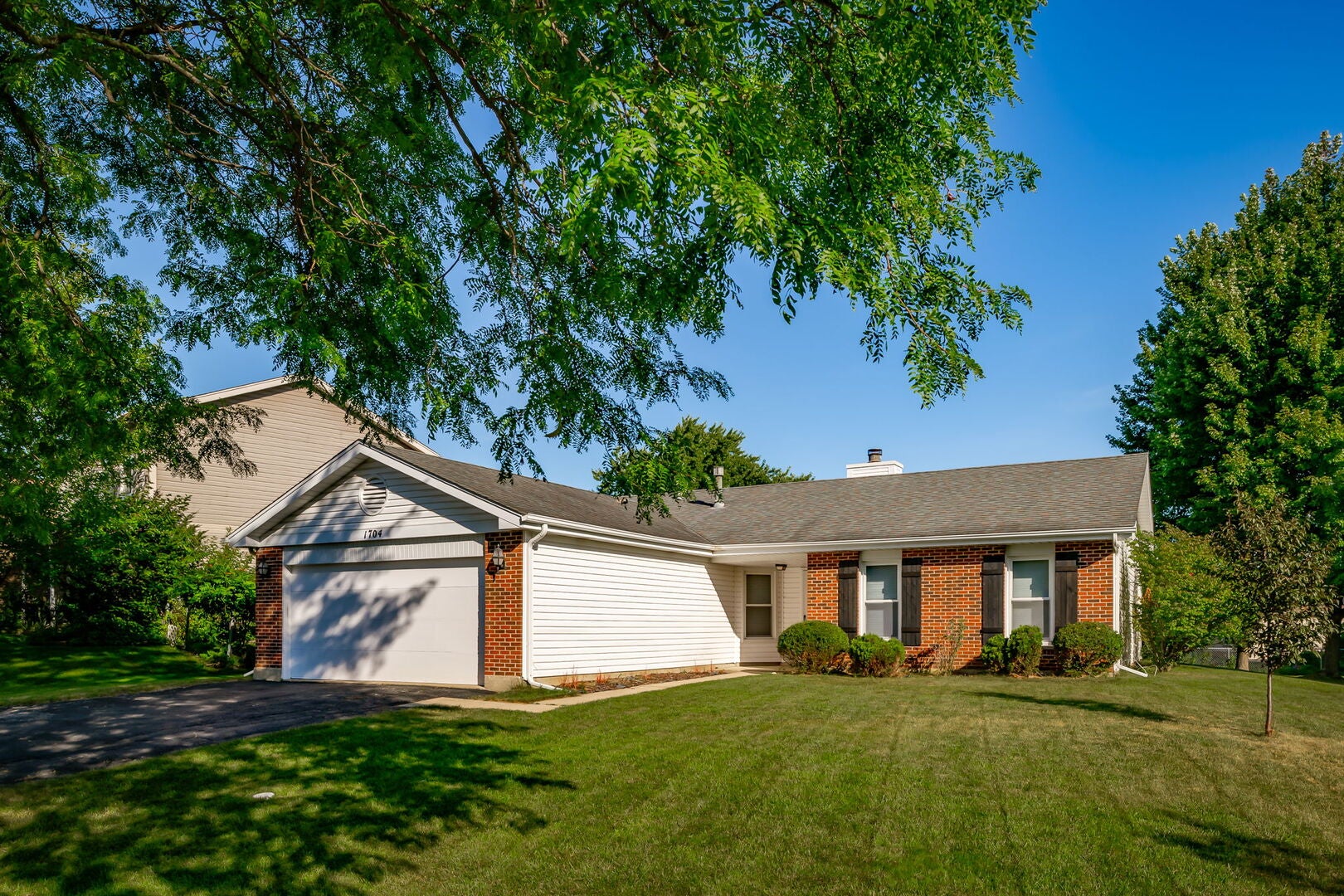 1704 Stratton Pond Lane
