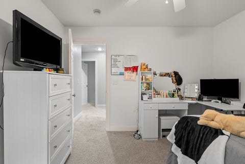 Tiny photo for 5619 BUCKHORN Lane, Davenport, IA 52802 (MLS # 12794653)