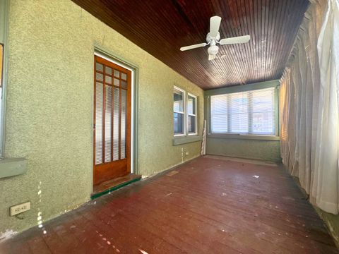 Tiny photo for 922 W Lafayette Street, Ottawa, IL 61350 (MLS # 12508947)