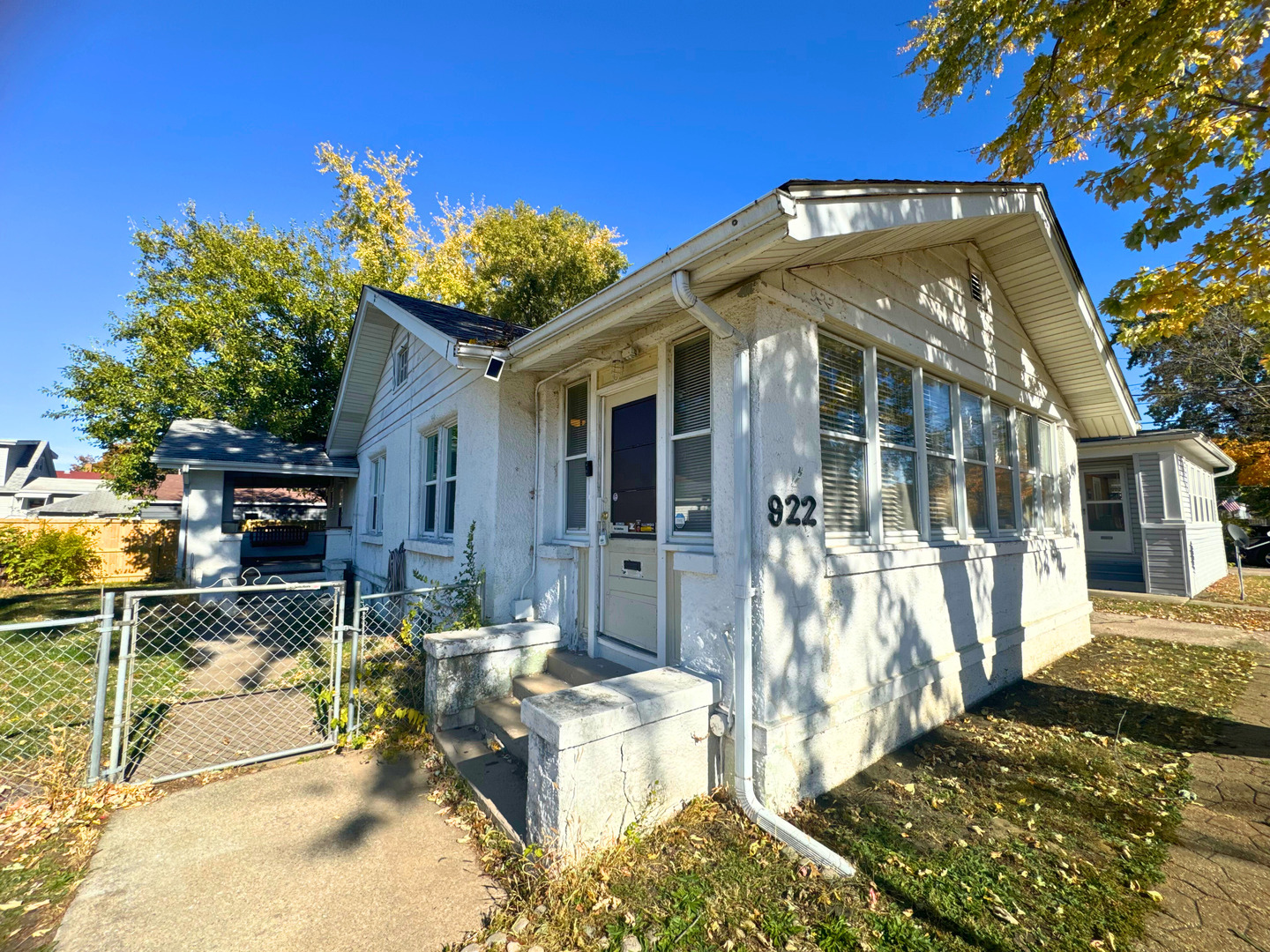 922 W Lafayette Street