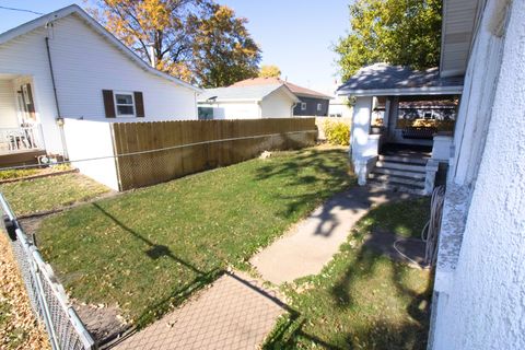 Tiny photo for 922 W Lafayette Street, Ottawa, IL 61350 (MLS # 12508947)