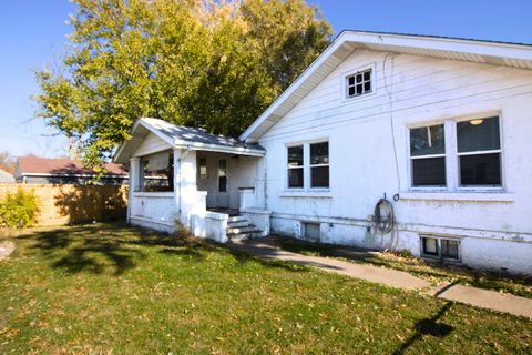 Tiny photo for 922 W Lafayette Street, Ottawa, IL 61350 (MLS # 12508947)