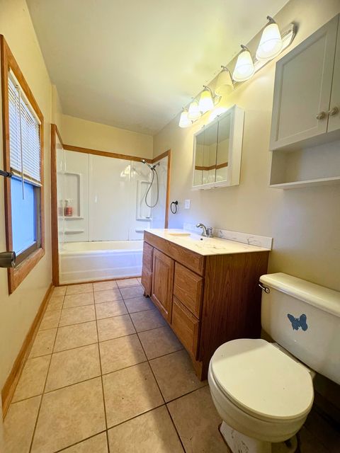 Tiny photo for 922 W Lafayette Street, Ottawa, IL 61350 (MLS # 12508947)