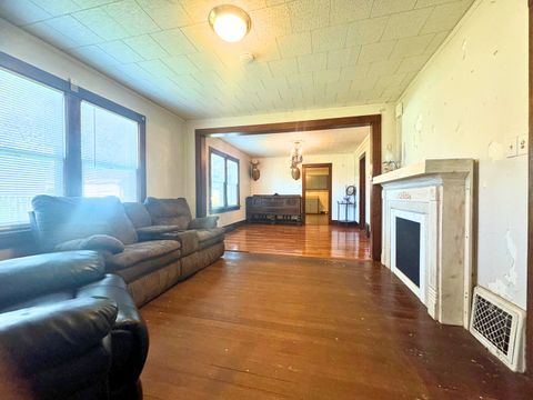 Tiny photo for 922 W Lafayette Street, Ottawa, IL 61350 (MLS # 12508947)