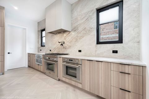 Tiny photo for 23388 N BIRCHWOOD Lane, Deerfield, IL 60015 (MLS # 12566610)