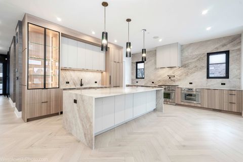 Tiny photo for 23388 N BIRCHWOOD Lane, Deerfield, IL 60015 (MLS # 12566610)