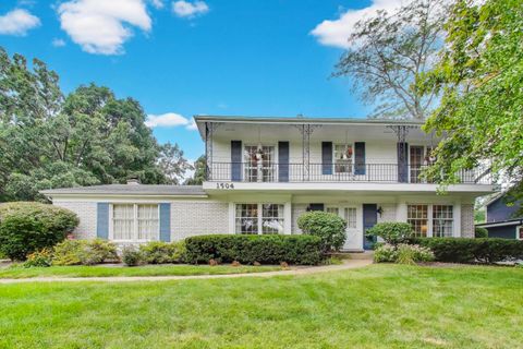 Photo of 1504 Wincanton Drive, Deerfield, IL 60015 (MLS # 12461486)