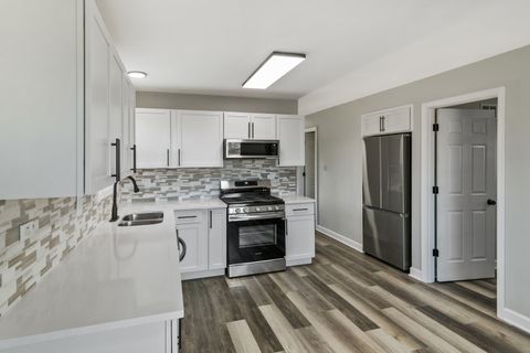 Tiny photo for 17363 Oleander Avenue, Tinley Park, IL 60477 (MLS # 12615908)