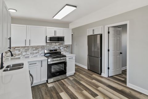 Tiny photo for 17363 Oleander Avenue, Tinley Park, IL 60477 (MLS # 12615908)