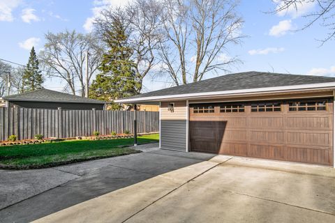 Tiny photo for 17363 Oleander Avenue, Tinley Park, IL 60477 (MLS # 12615908)