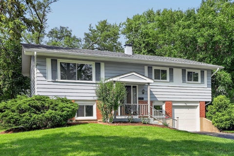 Photo of 730 Hillcrest Boulevard, Hoffman Estates, IL 60169 (MLS # 12735442)
