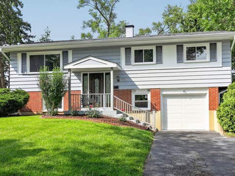 Photo of 730 Hillcrest Boulevard, Hoffman Estates, IL 60169 (MLS # 12735442)