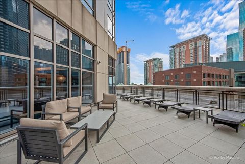Tiny photo for 512 N Mcclurg Court #501, Chicago, IL 60611 (MLS # 12445124)