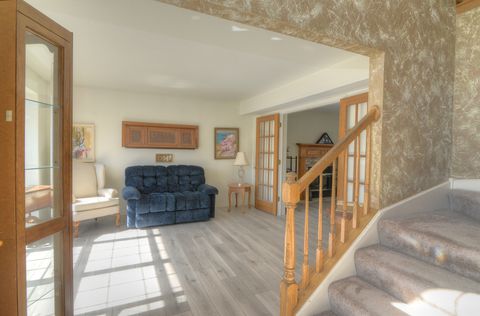 Tiny photo for 2046 Mission Hills Drive, Elgin, IL 60123 (MLS # 12587866)