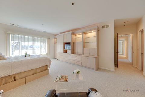 Tiny photo for 209 Rivershire Lane #203, Lincolnshire, IL 60069 (MLS # 12622109)