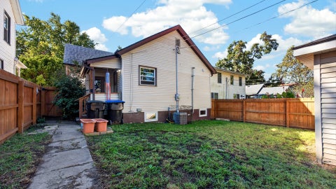 Tiny photo for 510 1/2 E Mulberry Street, Bloomington, IL 61701 (MLS # 12776810)