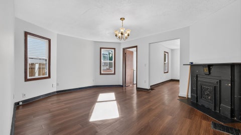 Tiny photo for 510 1/2 E Mulberry Street, Bloomington, IL 61701 (MLS # 12776810)