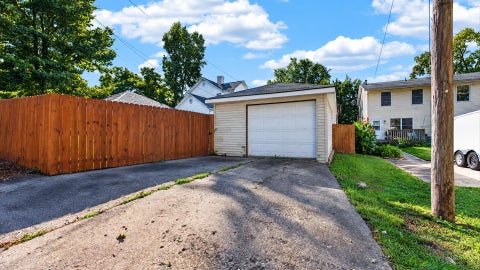 Tiny photo for 510 1/2 E Mulberry Street, Bloomington, IL 61701 (MLS # 12776810)