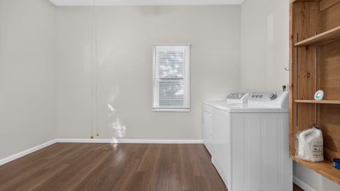 Tiny photo for 510 1/2 E Mulberry Street, Bloomington, IL 61701 (MLS # 12776810)