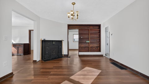 Tiny photo for 510 1/2 E Mulberry Street, Bloomington, IL 61701 (MLS # 12776810)