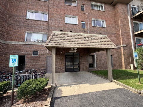 Photo of 4500 BEAU MONDE Drive #204, Lisle, IL 60532 (MLS # 12782827)