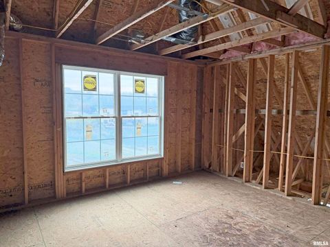 Tiny photo for 19468 250TH Avenue, Bettendorf, IA 52722 (MLS # QC4268570)