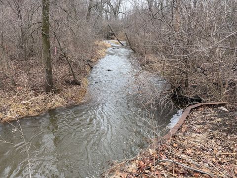 Tiny photo for 2012 Forest Creek Lane #2012, Libertyville, IL 60048 (MLS # 12578537)