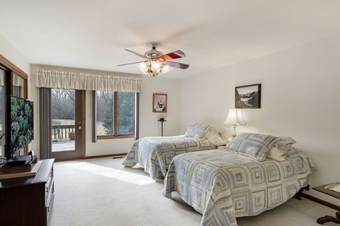 Tiny photo for 2012 Forest Creek Lane #2012, Libertyville, IL 60048 (MLS # 12578537)