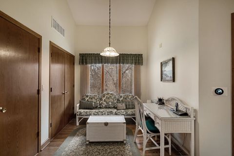 Tiny photo for 2012 Forest Creek Lane #2012, Libertyville, IL 60048 (MLS # 12578537)