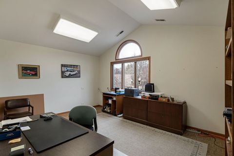 Tiny photo for 2012 Forest Creek Lane #2012, Libertyville, IL 60048 (MLS # 12578537)