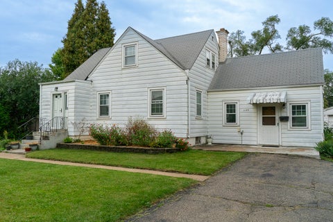 Photo of 1686 Lunt Avenue, Des Plaines, IL 60018 (MLS # 12763947)