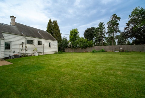 Tiny photo for 1686 Lunt Avenue, Des Plaines, IL 60018 (MLS # 12763947)
